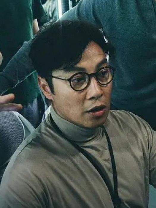 周世豪(犯罪片《斷網》中的角色) 周世豪(犯罪片《斷網》中的角色)