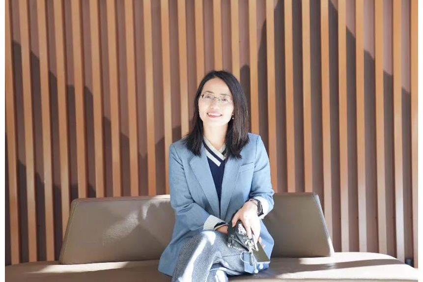 何宏艷(國家自然科學基金優秀青年基金獲得者) 何宏艷(國家自然科學基金優秀青年基金獲得者)