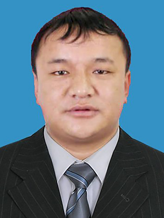 丁爭江初(雲南省迪慶州德欽縣佛山鄉黨委副書記、鄉長) 丁爭江初(雲南省迪慶州德欽縣佛山鄉黨委副書記、鄉長)
