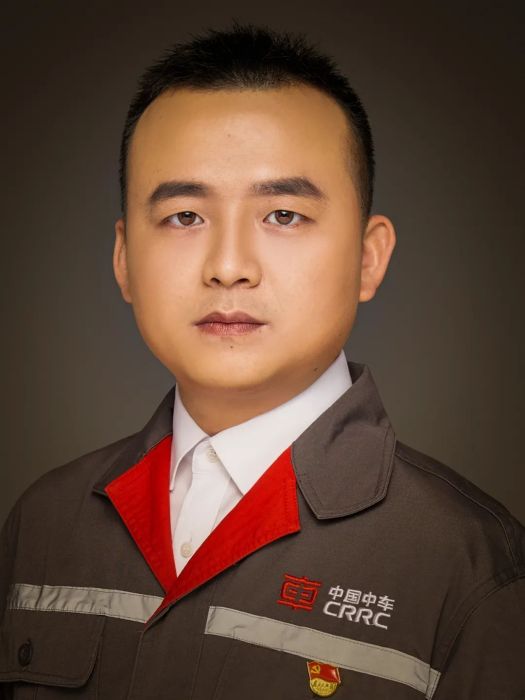 陳士恩(中車戚墅堰機車有限公司機車製造中心部件班班長) 陳士恩(中車戚墅堰機車有限公司機車製造中心部件班班長)