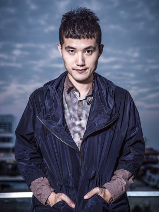 吳煥然(中國時裝設計師) 吳煥然(中國時裝設計師)