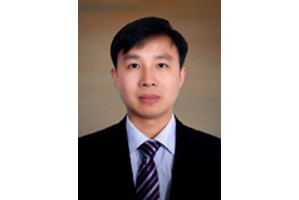 彭勇(中南大學交通運輸工程學院副院長) 彭勇(中南大學交通運輸工程學院副院長)