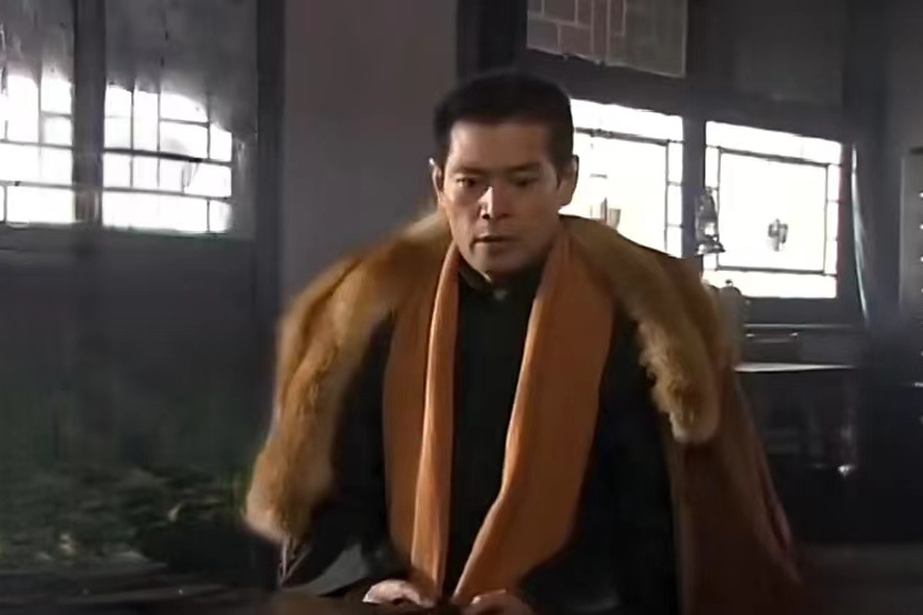 何長水(抗戰劇《松花江上》中的角色) 何長水(抗戰劇《松花江上》中的角色)