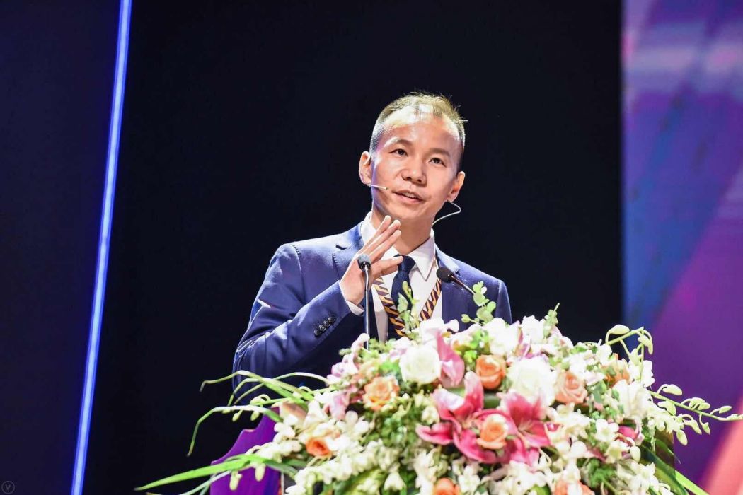 黃華波(德邦股份法定代表人、總經理) 黃華波(德邦股份法定代表人、總經理)