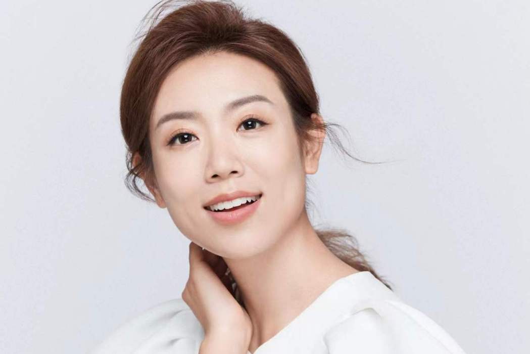 姚瑤(內蒙古藝術學院民族聲樂系青年教師) 姚瑤(內蒙古藝術學院民族聲樂系青年教師)