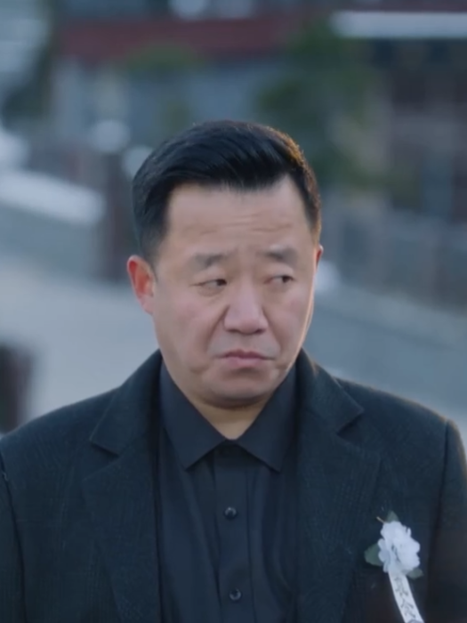 丁大勇(當代都市劇《不期而遇的生活》中的角色) 丁大勇(當代都市劇《不期而遇的生活》中的角色)