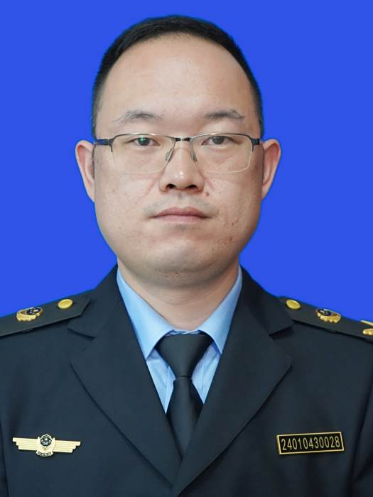 李旭東(貴州省貴陽市烏當區市場監管局黨委委員、檢驗檢測中心主任) 李旭東(貴州省貴陽市烏當區市場監管局黨委委員、檢驗檢測中心主任)