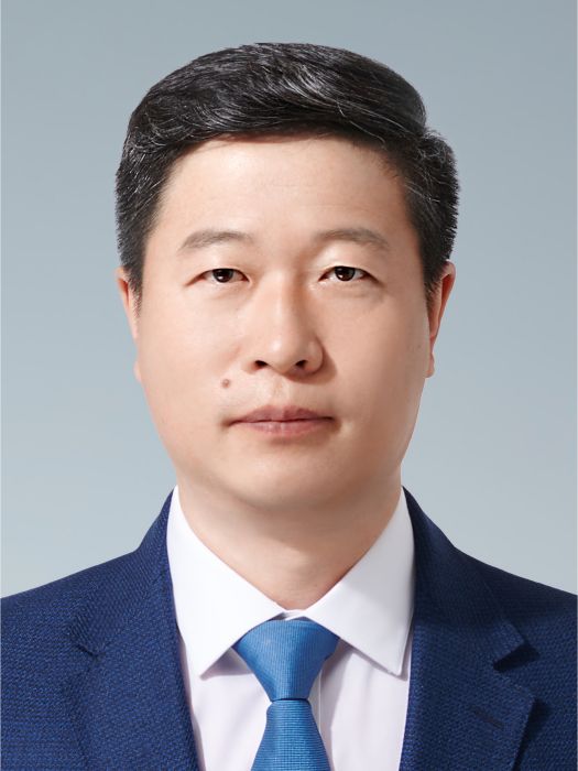 李海(中華人民共和國駐伊爾庫茨克總領事) 李海(中華人民共和國駐伊爾庫茨克總領事)