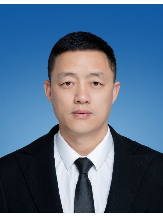 李長江(重慶市渝北區興隆鎮黨委委員、人武部長、副鎮長) 李長江(重慶市渝北區興隆鎮黨委委員、人武部長、副鎮長)