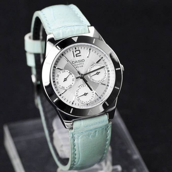 CASIO LTP-2069L-7A1V CASIO LTP-2069L-7A1V