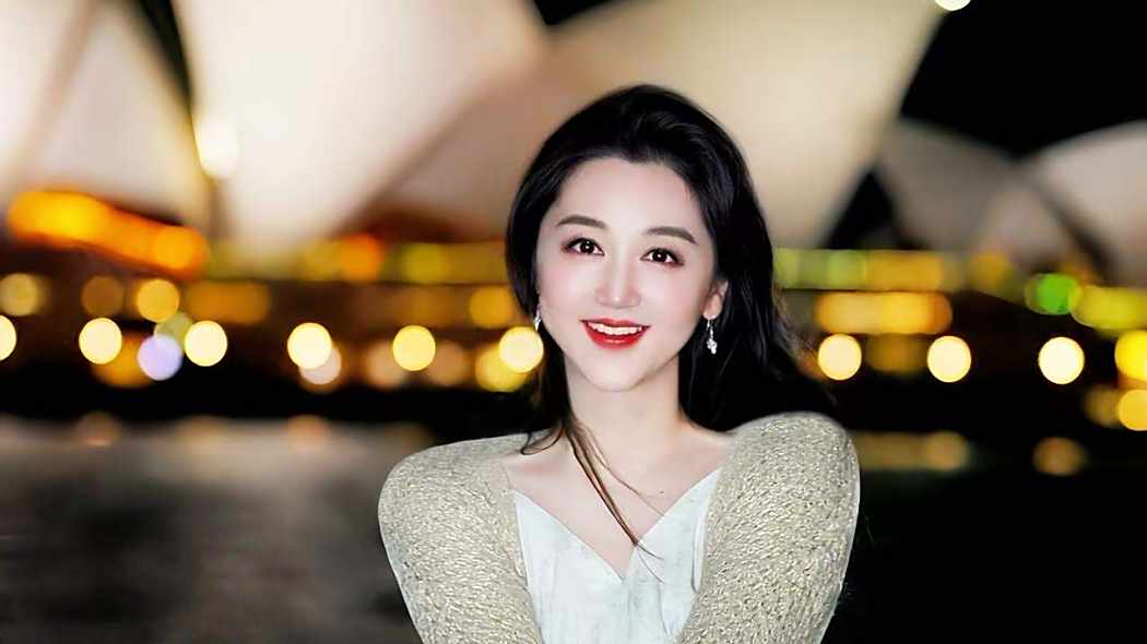 何晶(中國內地鋼琴家、鋼琴教師) 何晶(中國內地鋼琴家、鋼琴教師)