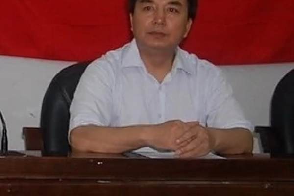 靳如榮 靳如榮