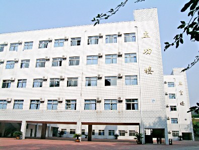 十堰東風高級中學
