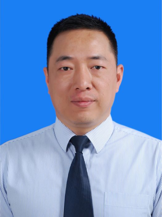 胡嘉(四川省涼山彝族自治州木里藏族自治縣委常委、縣人民政府副縣長) 胡嘉(四川省涼山彝族自治州木里藏族自治縣委常委、縣人民政府副縣長)