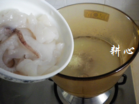 蜆肉鮮魷米粉湯
