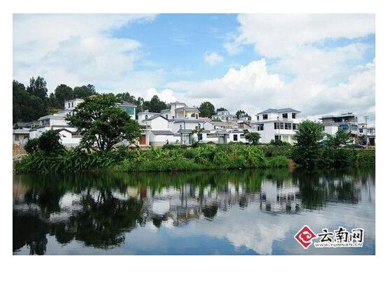 臥龍邑村 臥龍邑村