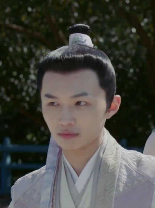 丁淼(電視劇《陌上人如玉》中的角色) 丁淼(電視劇《陌上人如玉》中的角色)