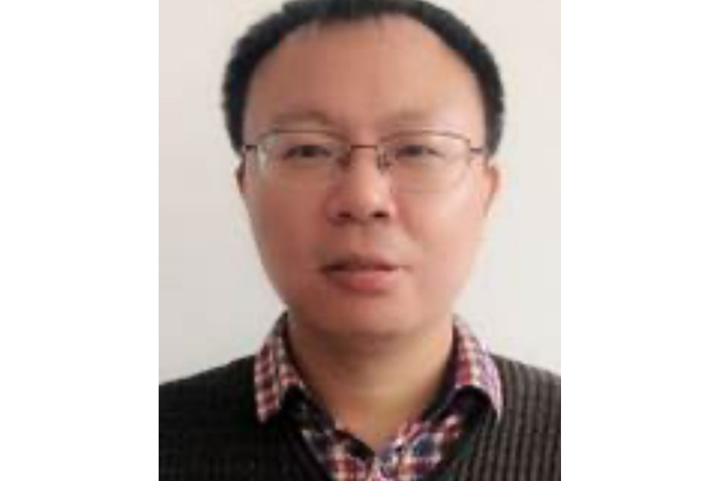 陳立鋼(東北林業大學教授副院長) 陳立鋼(東北林業大學教授副院長)