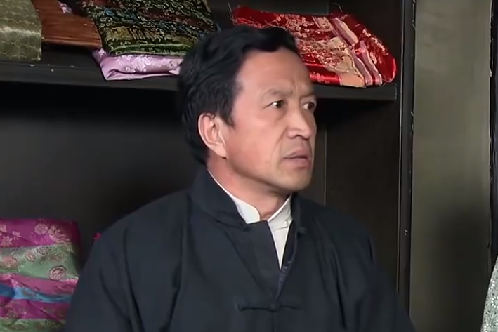 崔嵬(演員) 崔嵬(演員)
