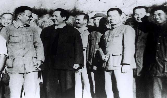 毛澤東、劉少奇、周恩來、博古同志