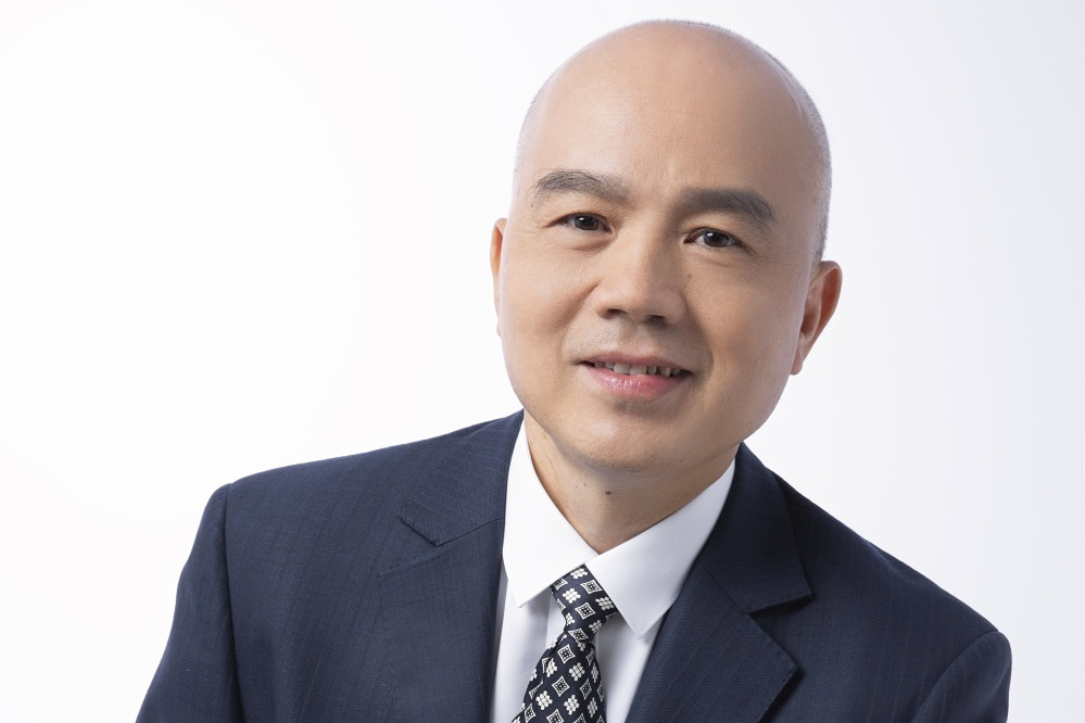 肖國強(東華汽車實業有限公司供應分公司黨總支書記、副總經理) 肖國強(東華汽車實業有限公司供應分公司黨總支書記、副總經理)