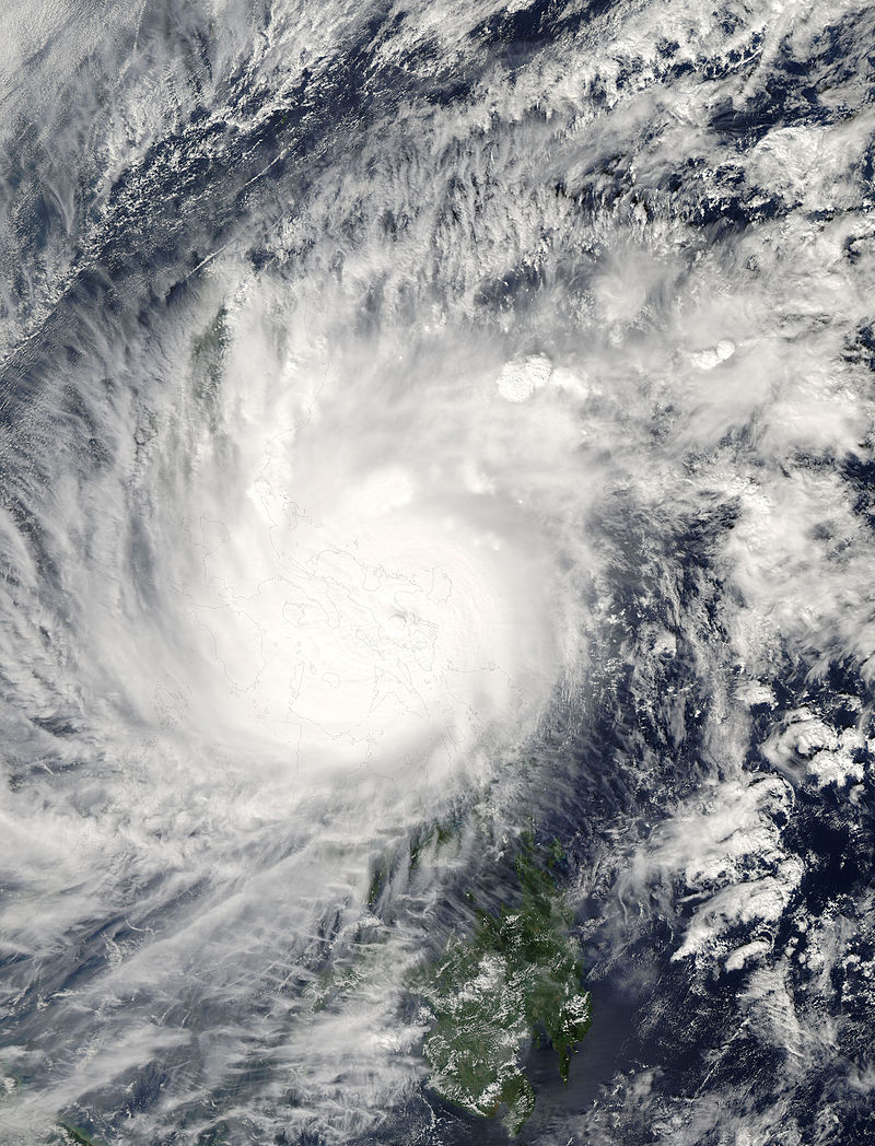 颱風榴槤登菲時的衛星雲圖