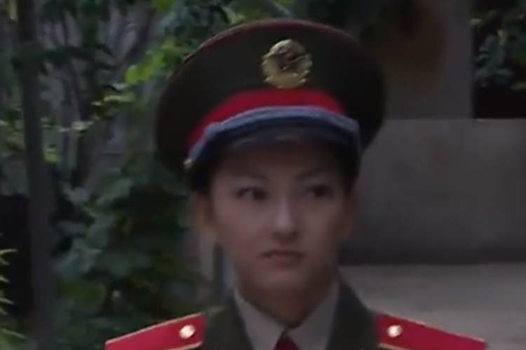 姜鳳(軍旅劇《大校的女兒》中的角色) 姜鳳(軍旅劇《大校的女兒》中的角色)
