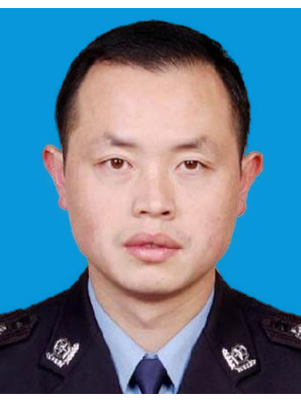 邱君(貴州省六盤水市鐘山區人民政府黨組成員、副區長) 邱君(貴州省六盤水市鐘山區人民政府黨組成員、副區長)