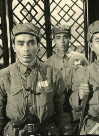 沈默君 沈默君