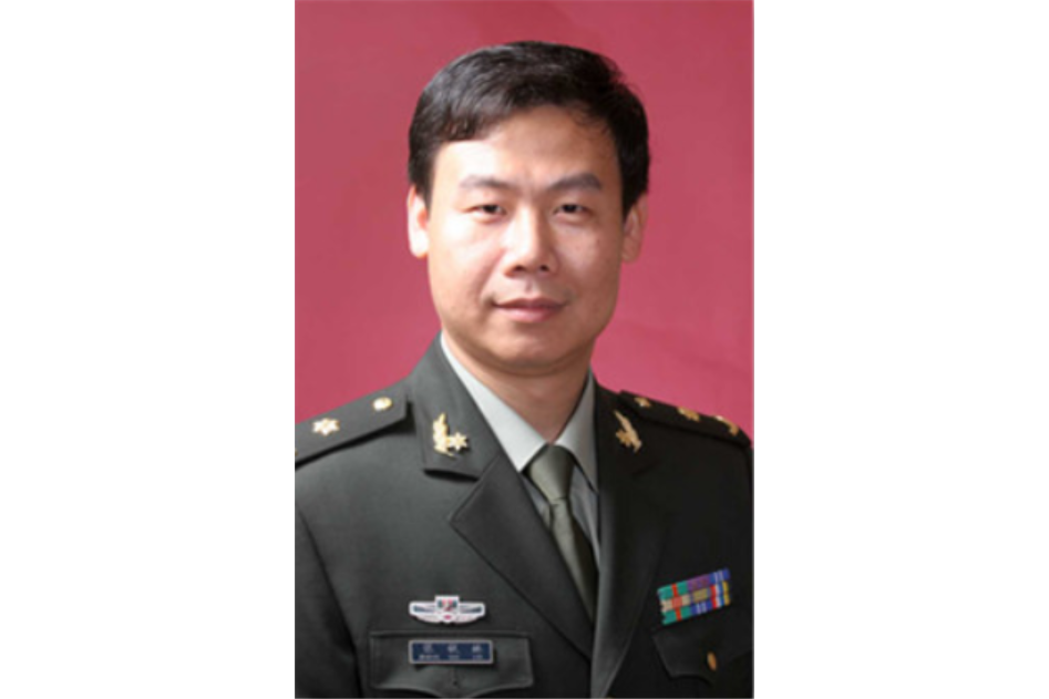 張秋林(上海長海醫院脊柱外科副主任醫師) 張秋林(上海長海醫院脊柱外科副主任醫師)