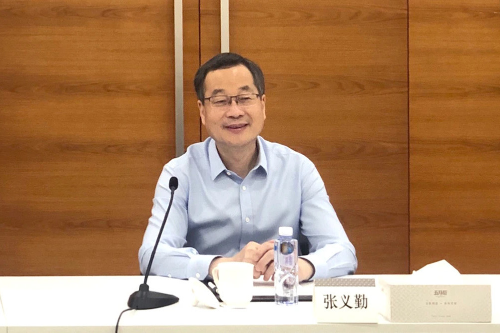 張義勤(江蘇金融租賃股份有限公司原董事、總經理、監事會職工監事) 張義勤(江蘇金融租賃股份有限公司原董事、總經理、監事會職工監事)