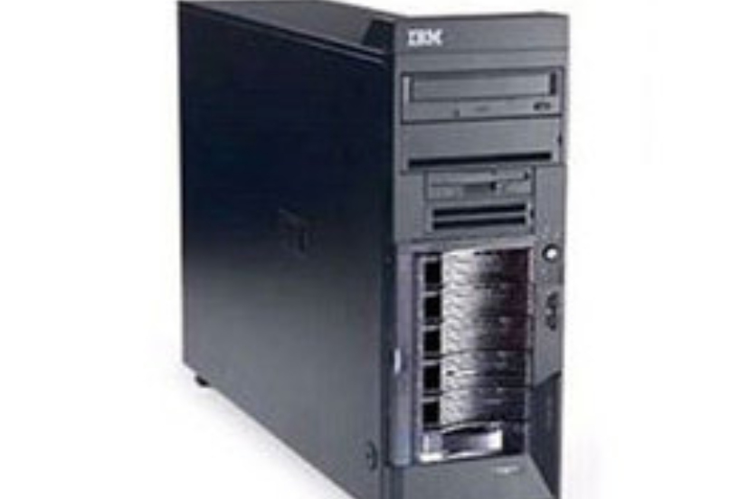 IBM xSeries 220 IBM xSeries 220