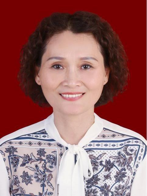 田文艷(湖南鐵道職業技術學院馬克思主義學院院長、教授) 田文艷(湖南鐵道職業技術學院馬克思主義學院院長、教授)
