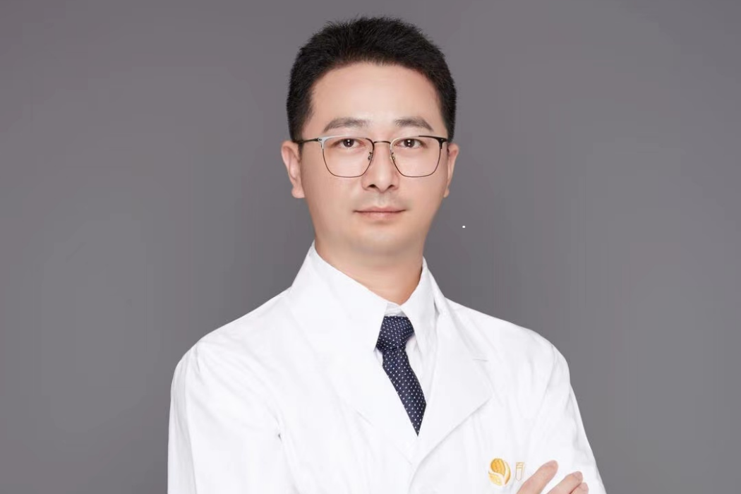 吳宏鋒(南京市建鄴百黎堂中醫診所執業醫師) 吳宏鋒(南京市建鄴百黎堂中醫診所執業醫師)