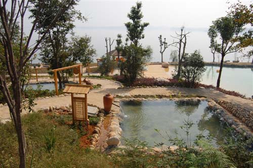 嘉魚山湖溫泉