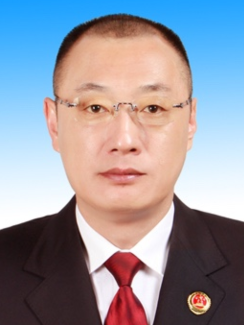 王昊(吉林省遼源市西安區人民檢察院黨組書記、檢察長、三級高級檢察官) 王昊(吉林省遼源市西安區人民檢察院黨組書記、檢察長、三級高級檢察官)