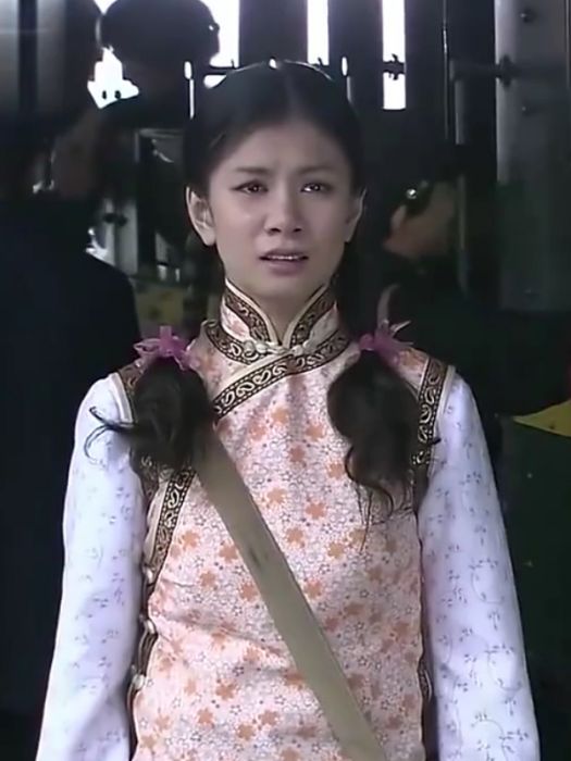美寶(電視劇《秋霜》中角色) 美寶(電視劇《秋霜》中角色)