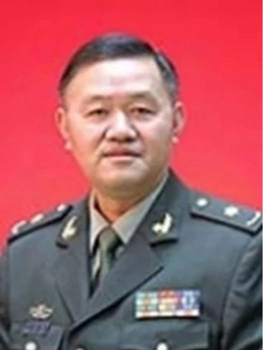 王來根(第二軍醫大學附屬長征醫院教授) 王來根(第二軍醫大學附屬長征醫院教授)