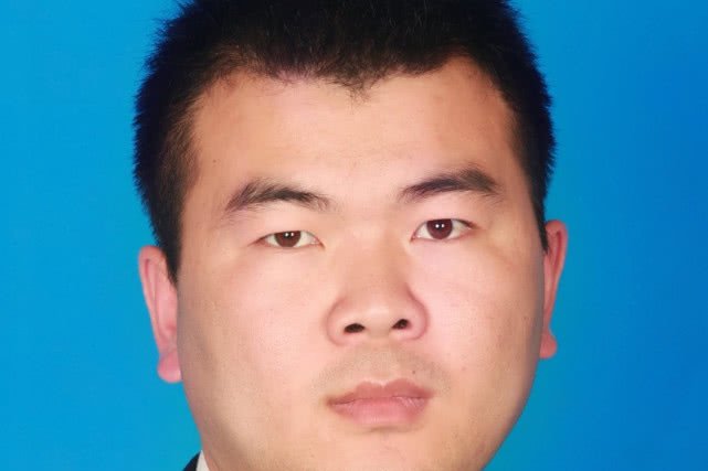 萬廣穩 萬廣穩
