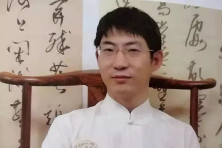 李碩(中國美術家協會會員) 李碩(中國美術家協會會員)