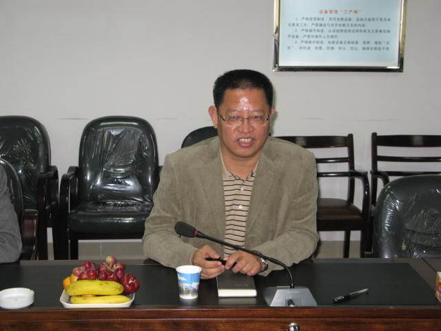 王良睦 王良睦