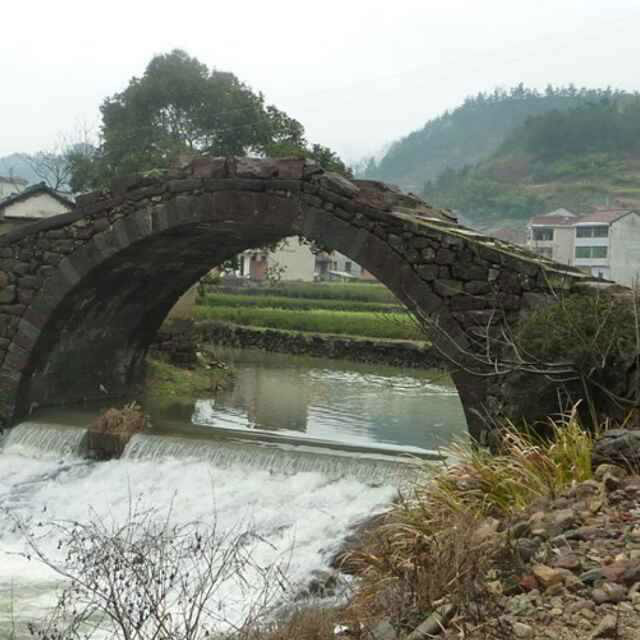 古老滄桑的橋