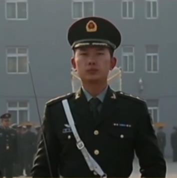 董世偉(陸軍分隊長) 董世偉(陸軍分隊長)