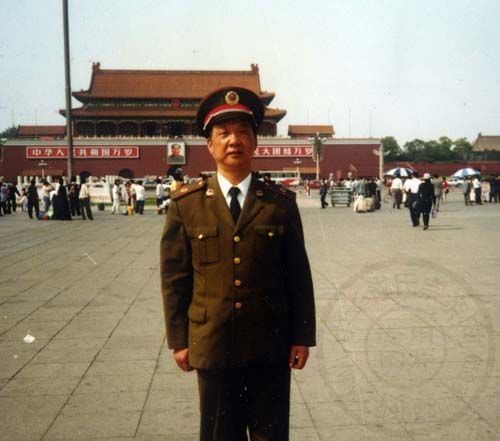成自龍 成自龍