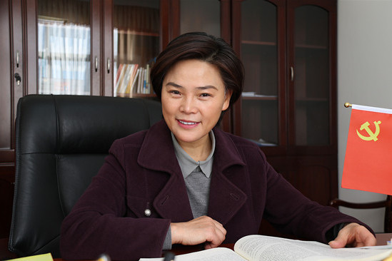李玉香(西藏自治區社科院黨委委員、副院長) 李玉香(西藏自治區社科院黨委委員、副院長)