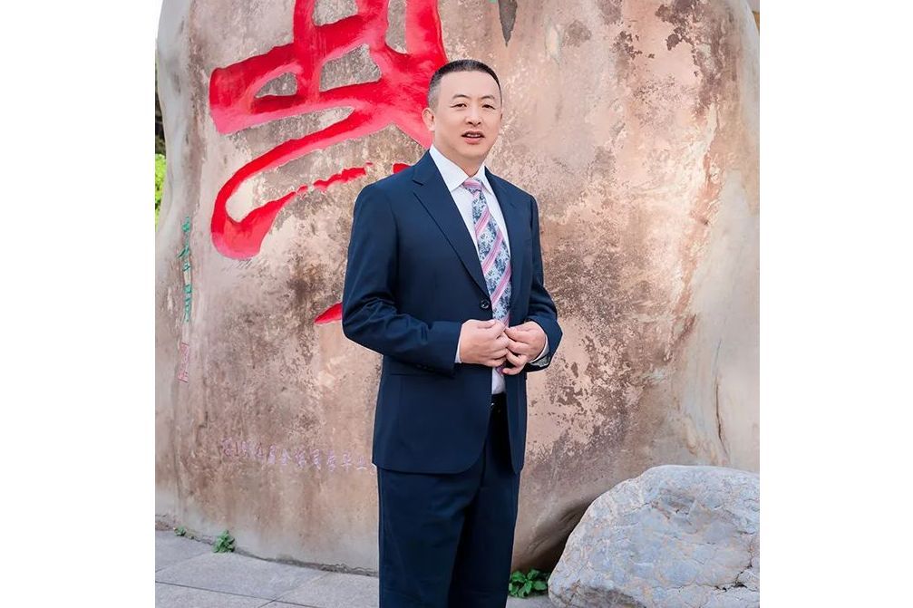 趙宏偉(攀枝花市第三高級中學校教師) 趙宏偉(攀枝花市第三高級中學校教師)
