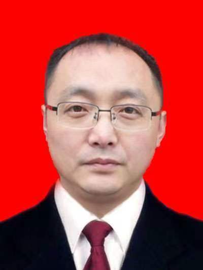 羅凱(四川省甘孜藏族自治州瀘定縣自然資源局黨組書記、局長) 羅凱(四川省甘孜藏族自治州瀘定縣自然資源局黨組書記、局長)