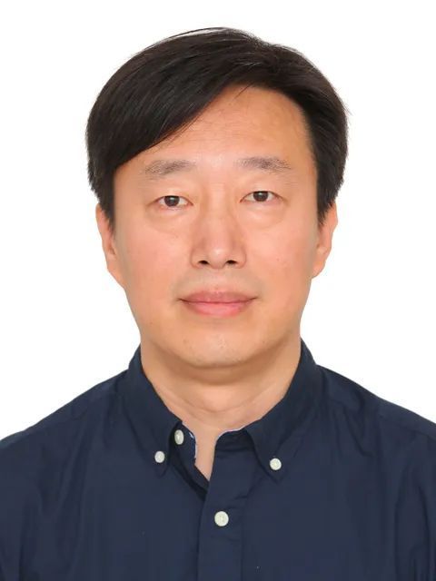 趙長龍(全國政協委員、民進中央委員、天津市政協副秘書長、民進天津市委會專職副主委、一級巡視員) 趙長龍(全國政協委員、民進中央委員、天津市政協副秘書長、民進天津市委會專職副主委、一級巡視員)