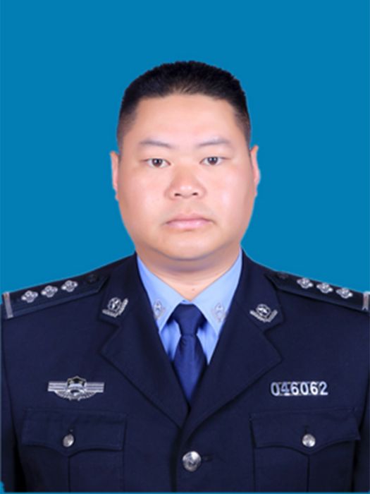 李石磊(雲南省保山市騰衝市荷花鎮副鎮長(兼職)、派出所所長) 李石磊(雲南省保山市騰衝市荷花鎮副鎮長(兼職)、派出所所長)