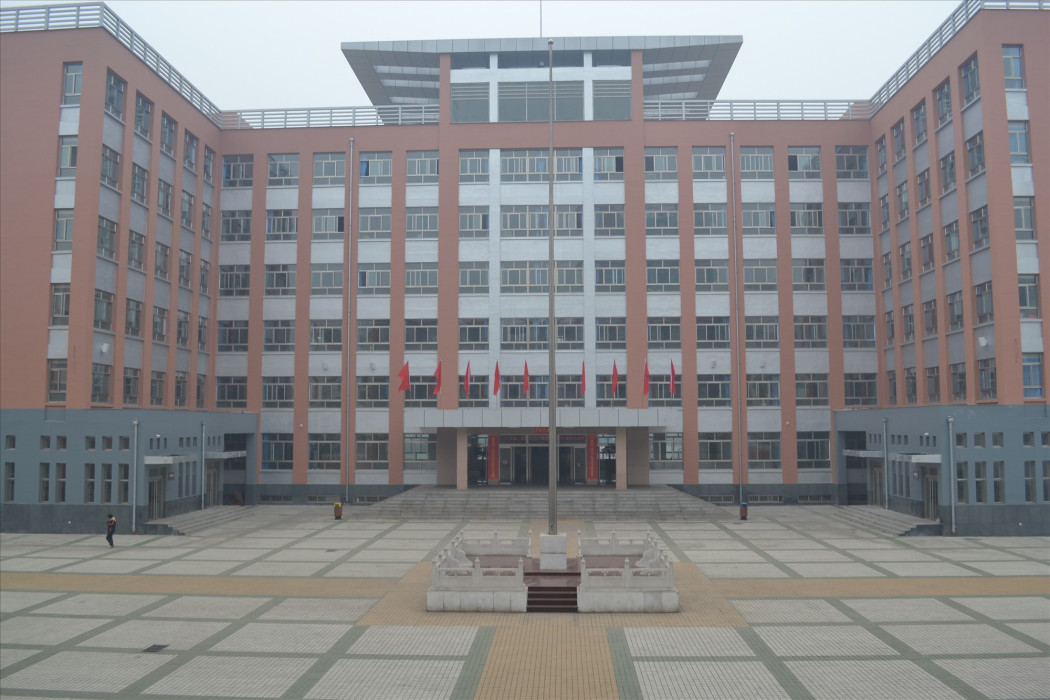 長治市第一中學校(長治一中) 長治市第一中學校(長治一中)